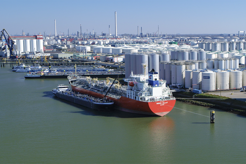 The MOL Group and The Trafigura Group sign a MOU to establish a biodiesel fuel supply system and conducts a successful sea trial